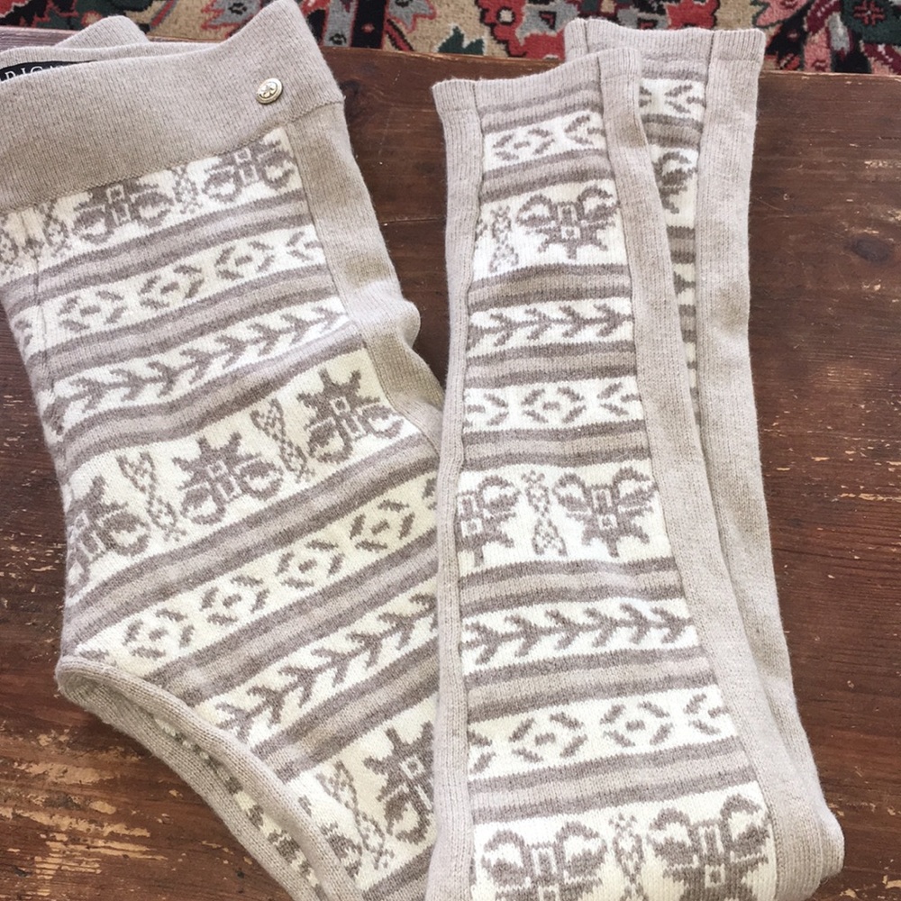 Cozy Knit Patterned Pants by HARRICANA